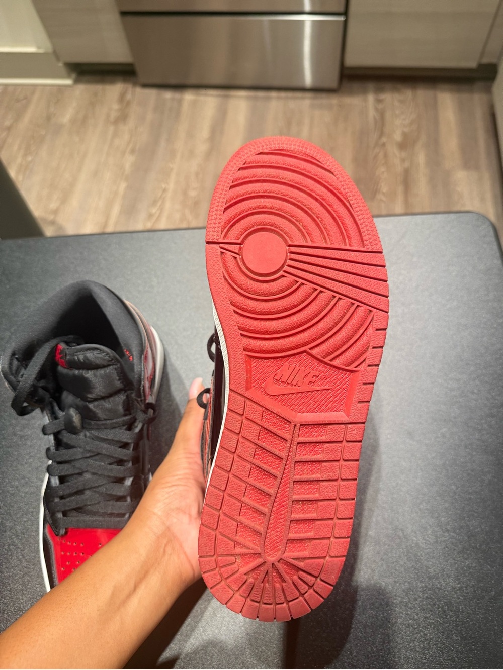 Nike Air Jordan 1 Retro High OG Black & Red Patent - Picture 9 of 11